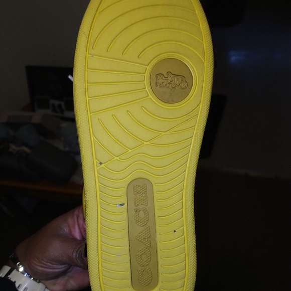Coach yellow sneakers - Picture 5 of 5